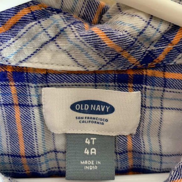 2 Old Navy Boys 4T long sleeve - Picture 4 of 4